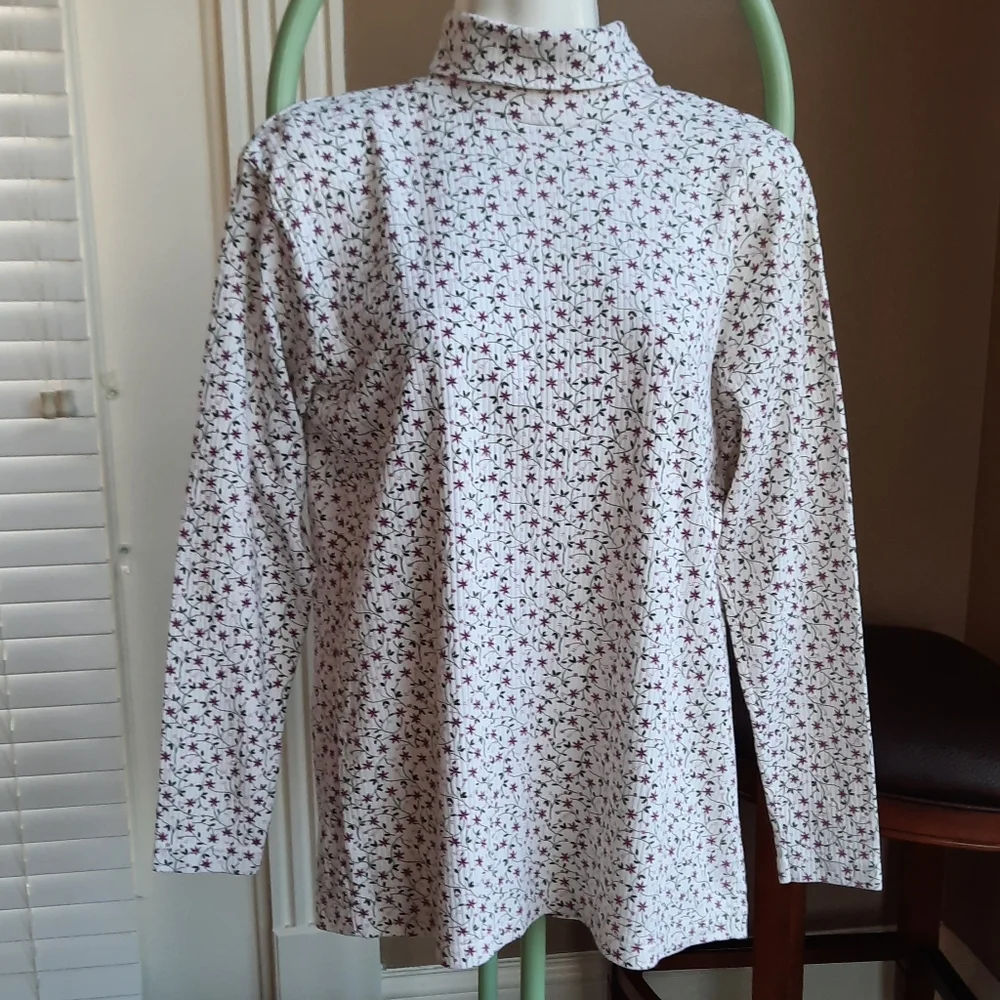 Floral Print Turtleneck - Picture 6 of 6